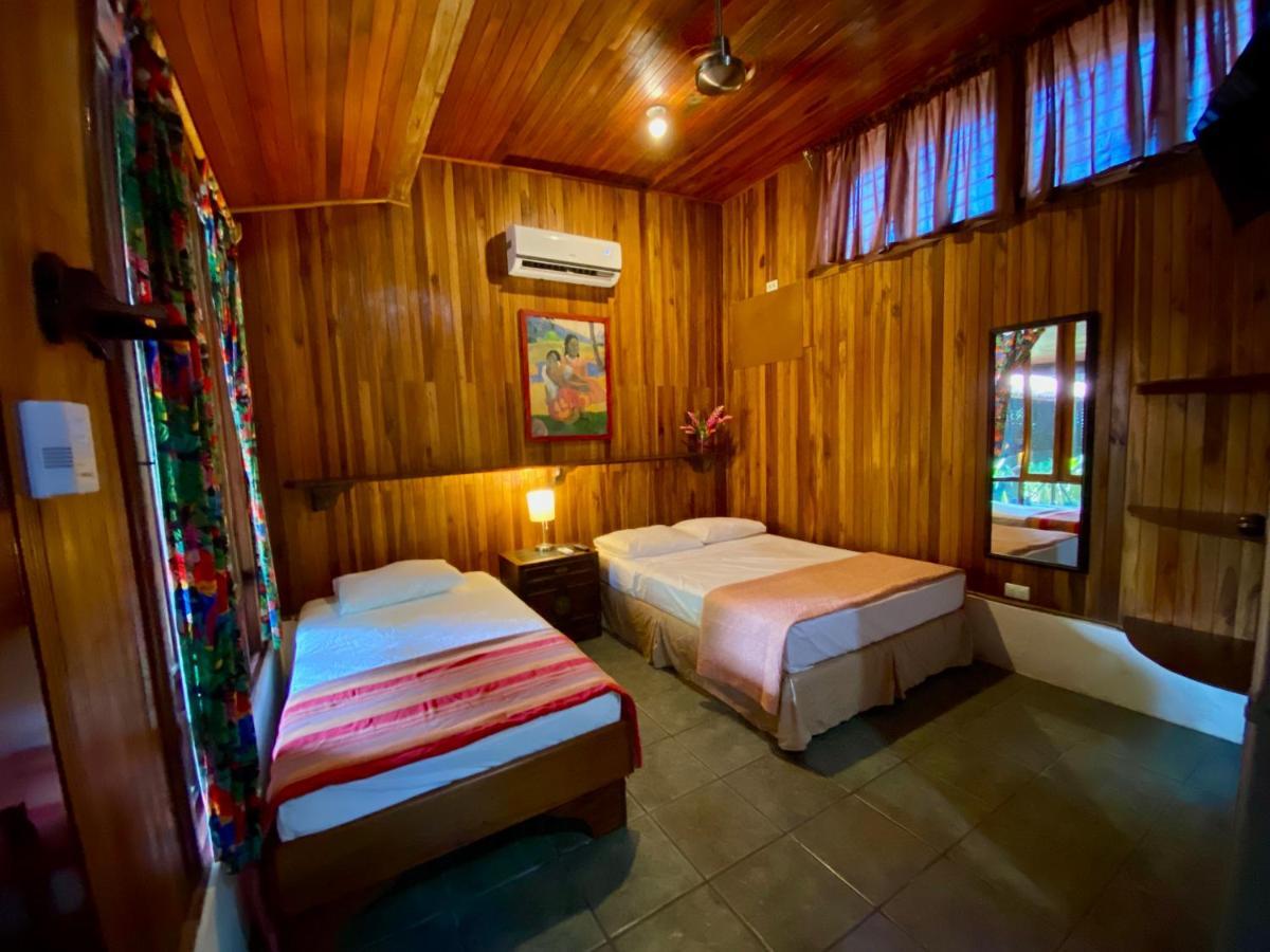 Hotel Rancho Coral à Esterillos Extérieur photo