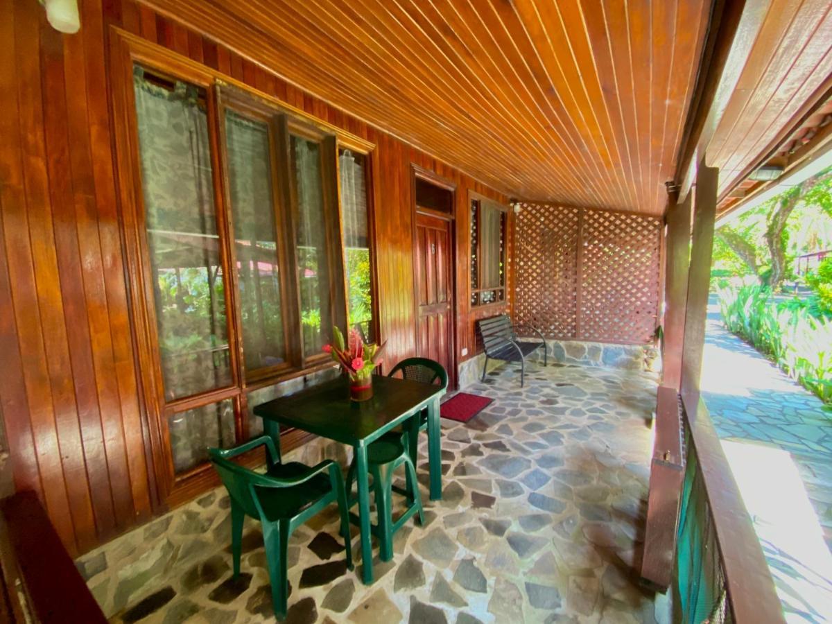 Hotel Rancho Coral à Esterillos Extérieur photo